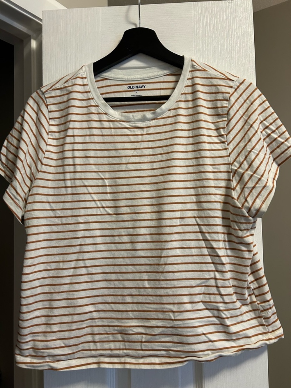 Old Navy White and Rust-Striped Crewneck Tee